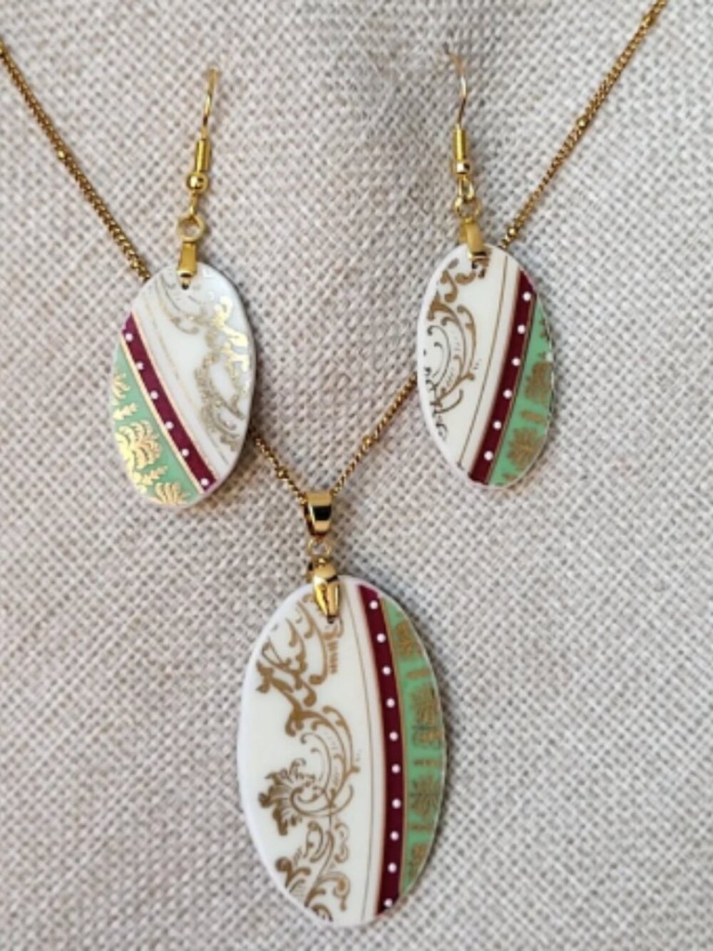 Broken china jewelry set from antique Austrian plate 1883- 1918